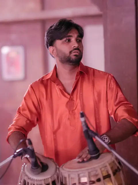 Tabla player